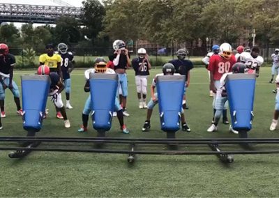 NYClions822_practice_blocking-400×284